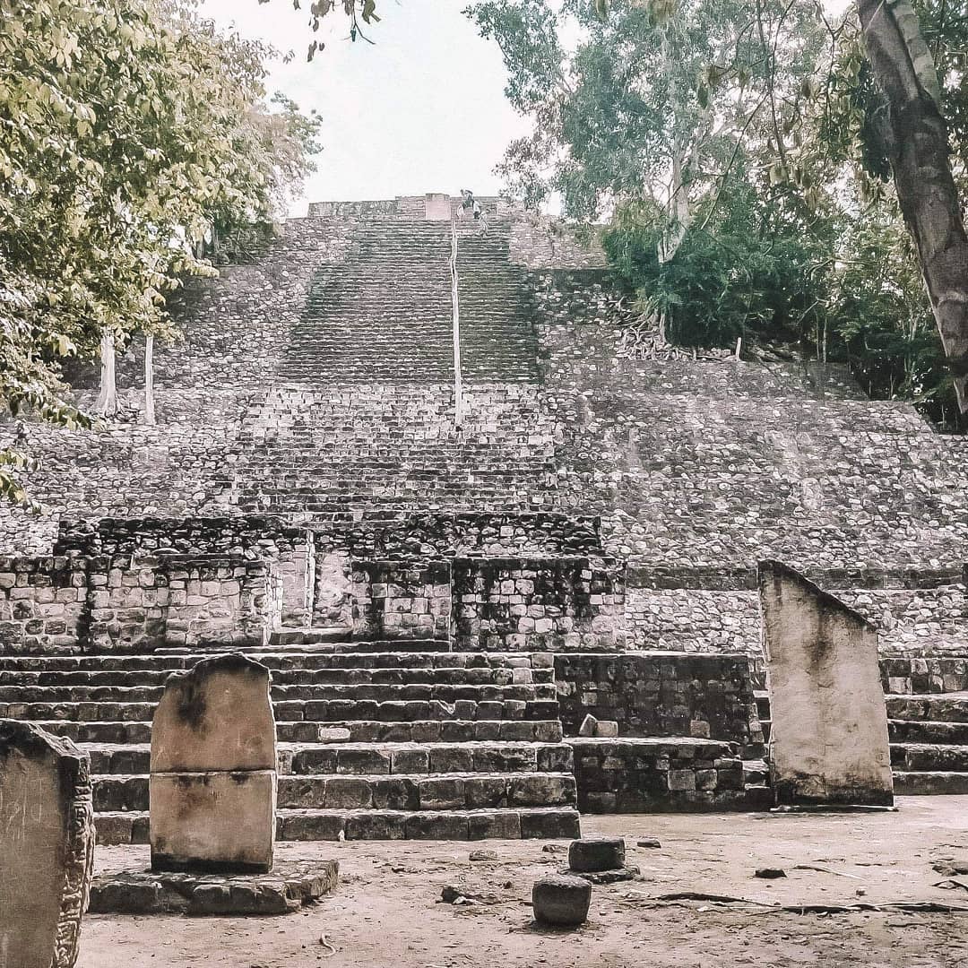 calakmul gran plaza