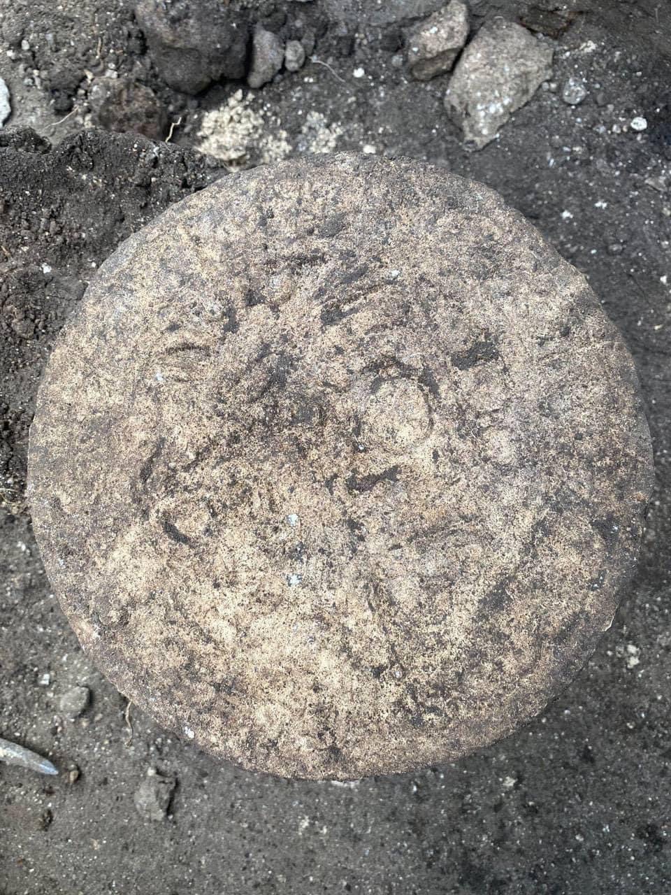marcador de Juego de Pelota con jeroglíficos en chichen itzá