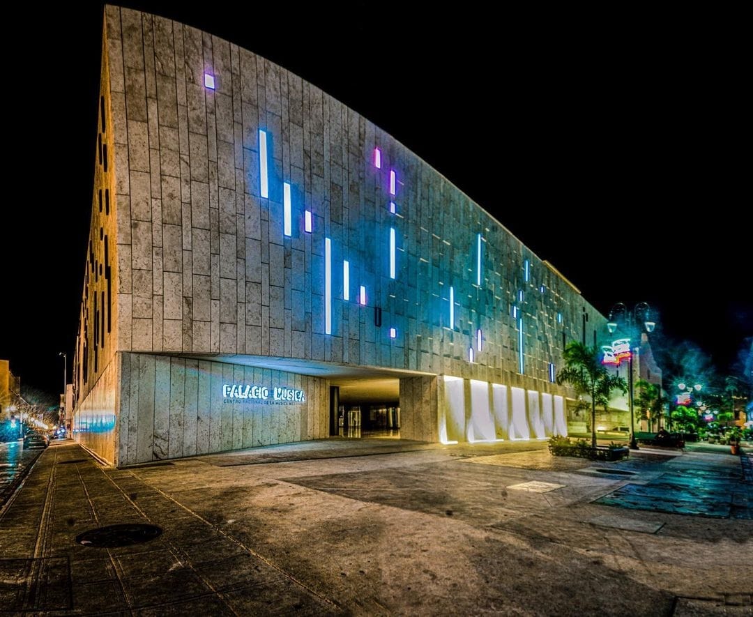 palacio de la musica de merida yucatan de noche que hacer