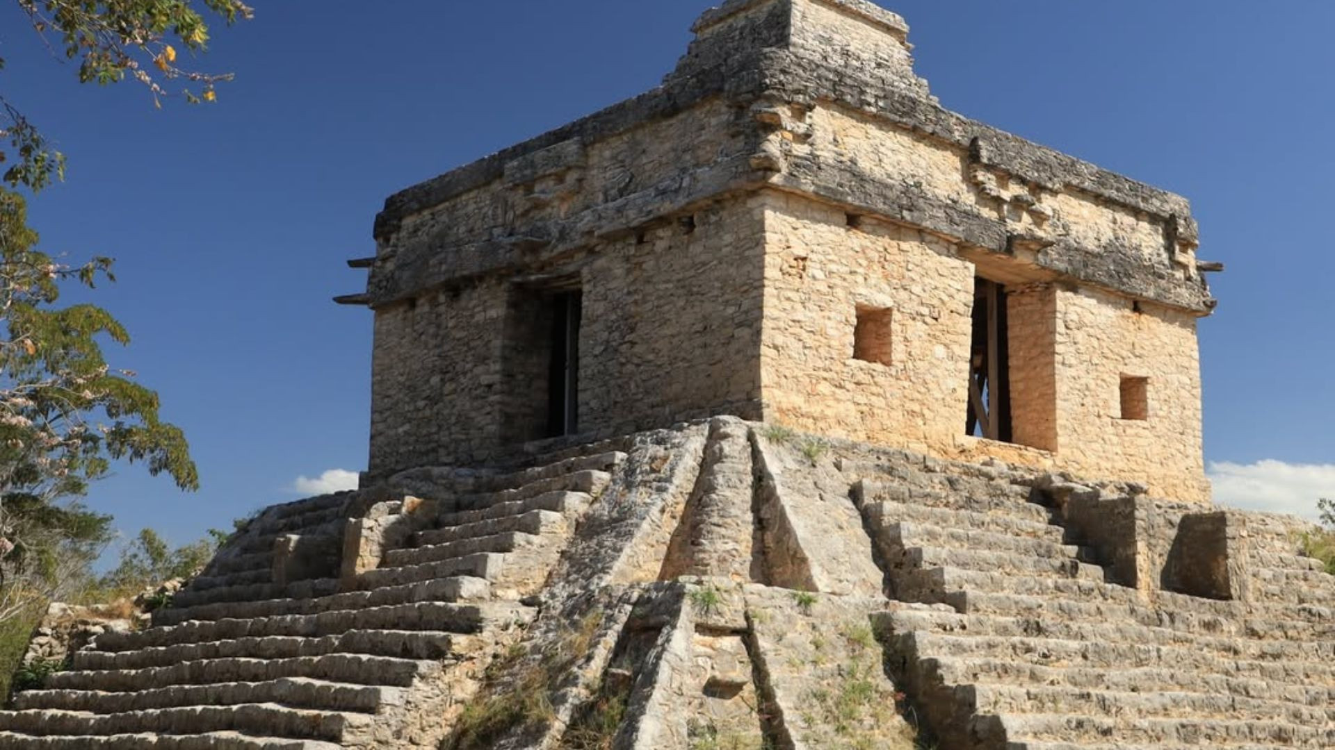 3 zonas arqueológicas de Yucatán que debes conocer al menos una vez en la vida