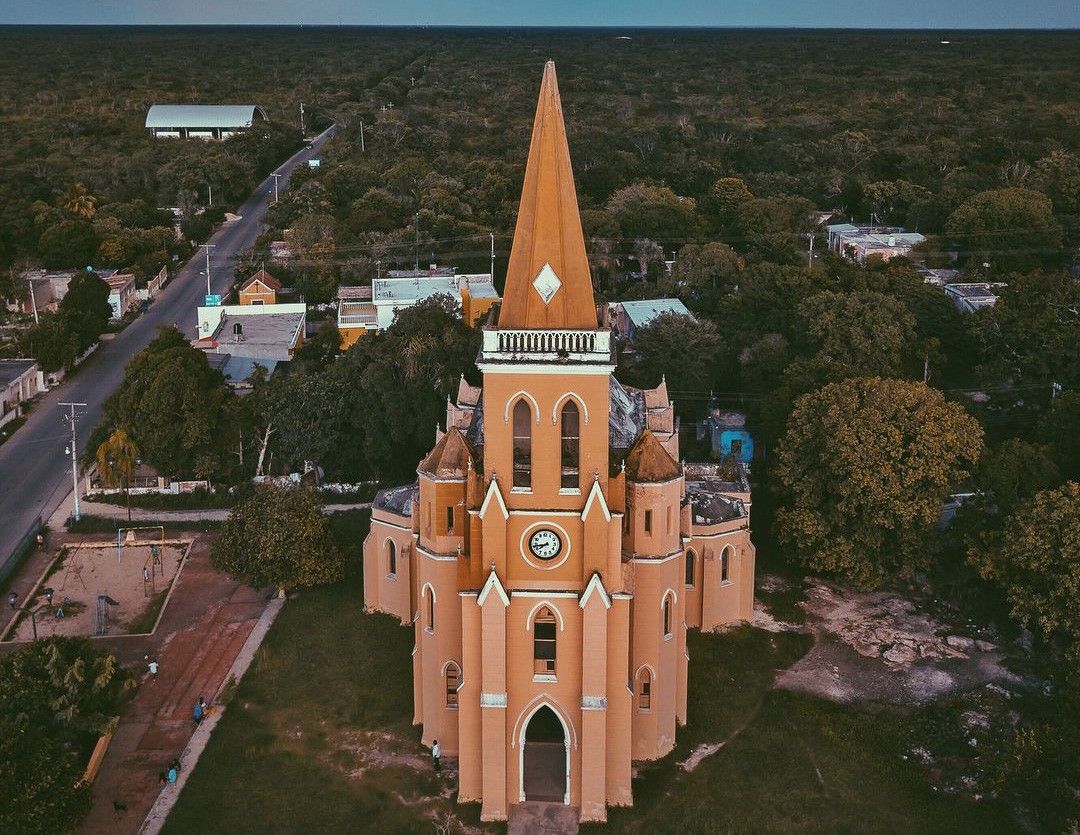 La iglesia Gótica de Eknakan