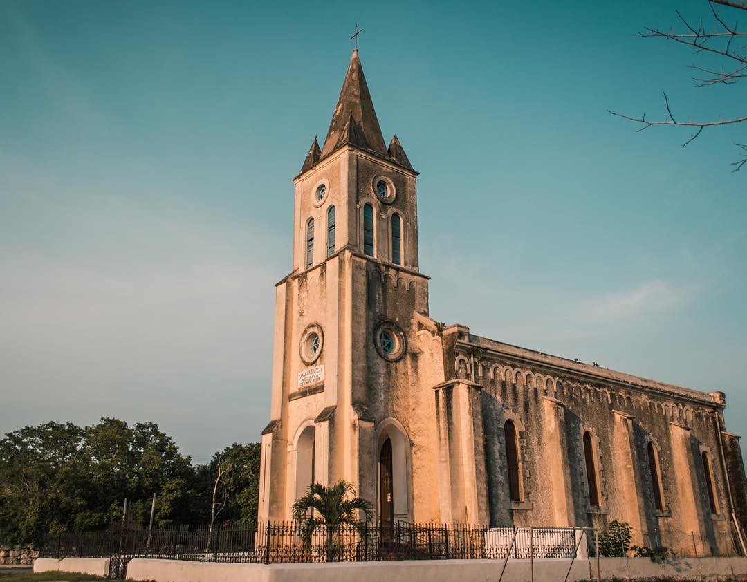 La Iglesia Neogótica de San Juan Bautista Xcunya