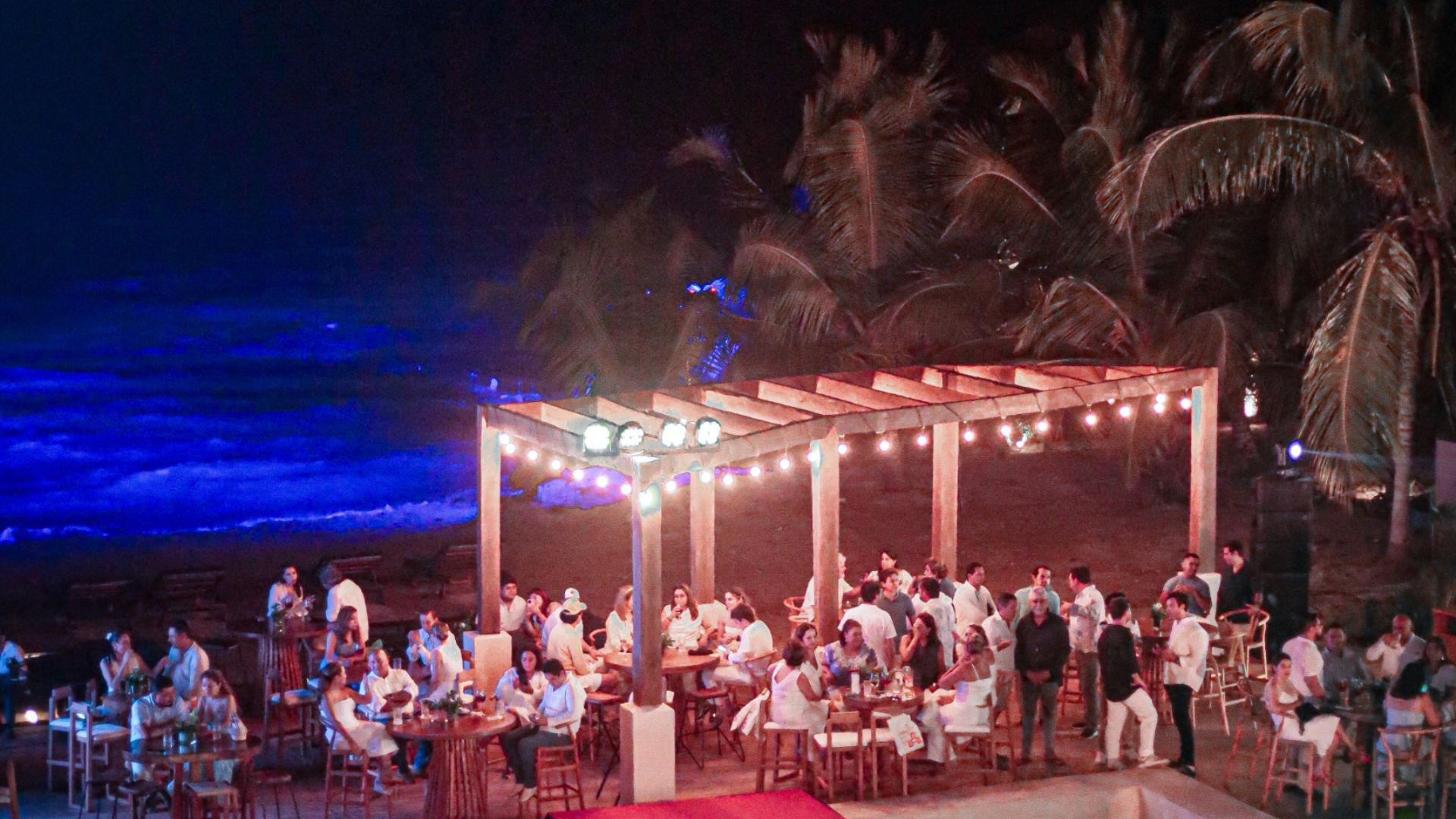 Mar y estilo en su máxima expresión: descubre La Punta Beach Club en Chicxulub