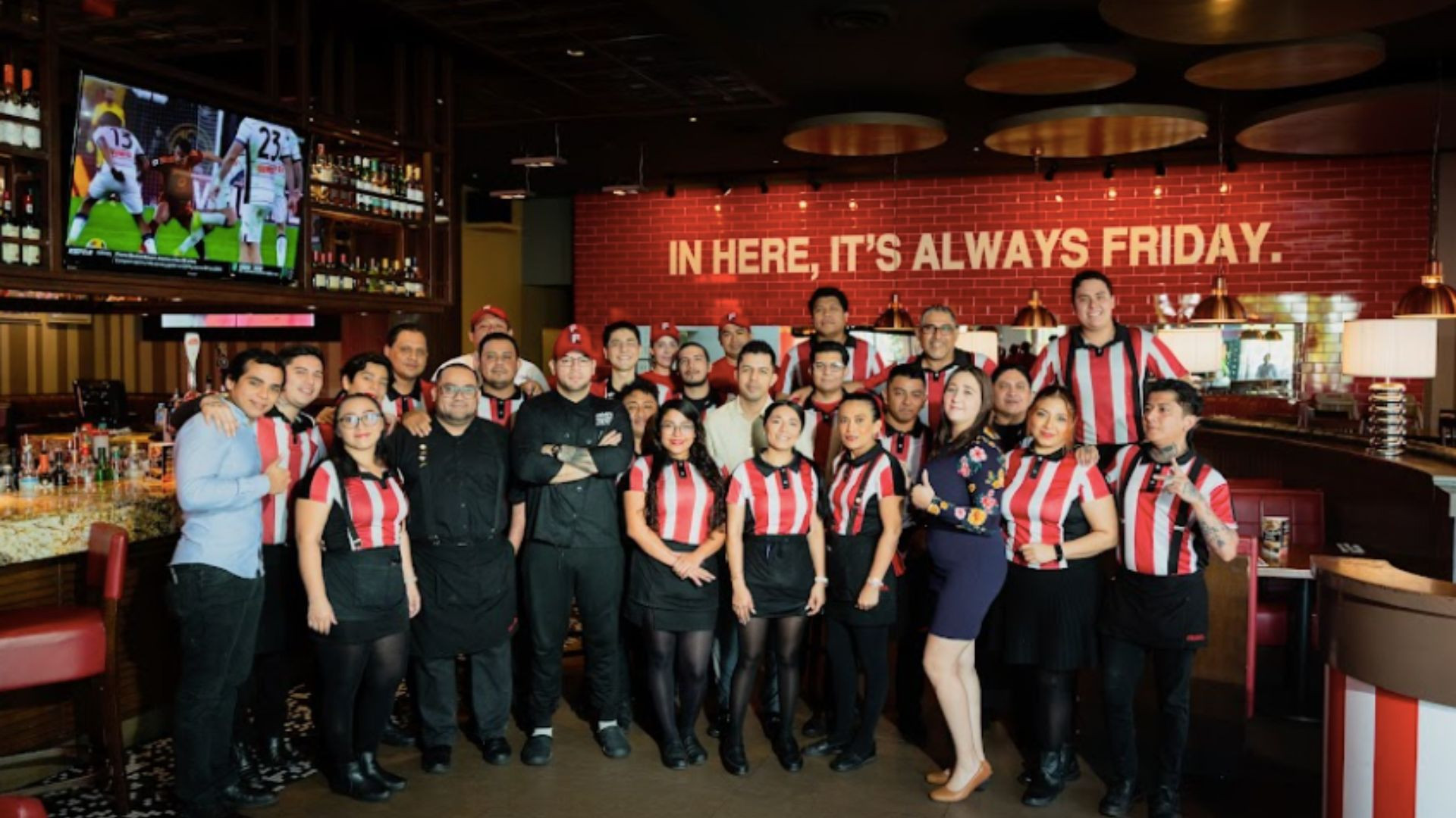 T.G.I. Friday's™: 30 años de sabor y tradición estadounidense en Mérida